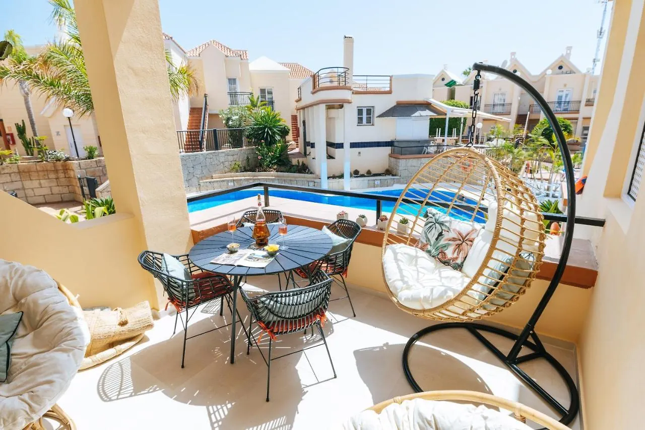 Amazing Renovated Pool View Apt, Aircon, 2 Min To Fanabe Beach location