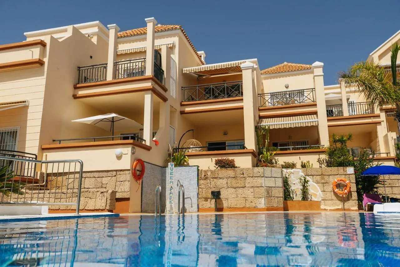 Apartment Amazing Renovated Pool View Apt, Aircon, 2 Min To Fanabe Beach Spain